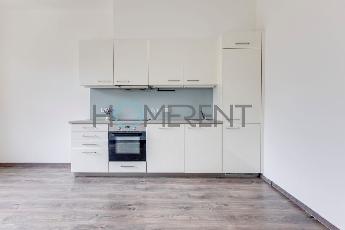 Pronájem bytu 2+kk 48 m² – fotografie 4