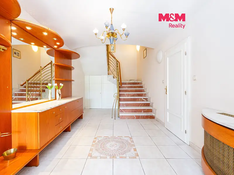Prodej bytu 5+1 140 m², Orlová – náhled fotky 1