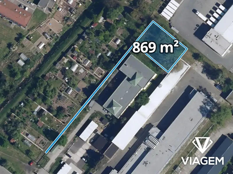 Prodej komerčního pozemku 869 m², Hradec Králové – náhled fotky 1