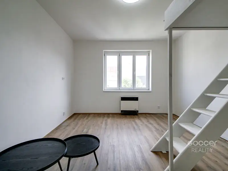 Pronájem bytu 1+kk 31 m², Praha – náhled fotky 3