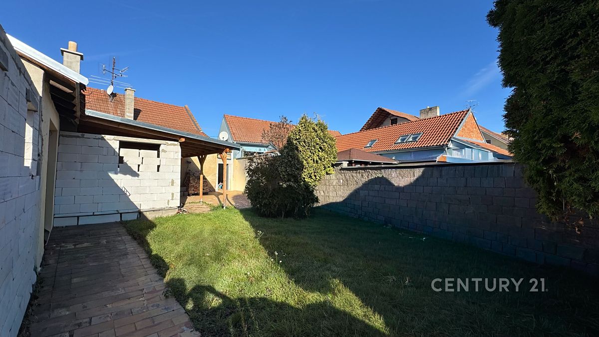 Prodej rodinného domu 204 m², pozemek 310 m² – fotografie 5