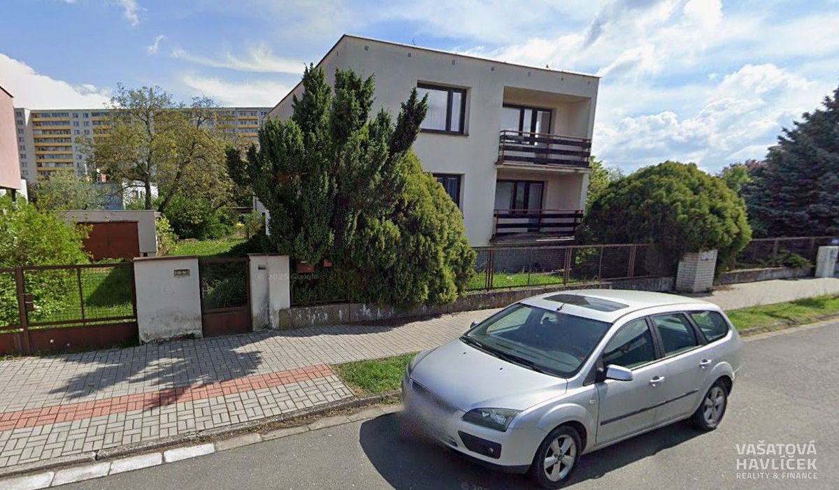 Pronájem rodinného domu 140 m², pozemek 996 m² – fotografie 2