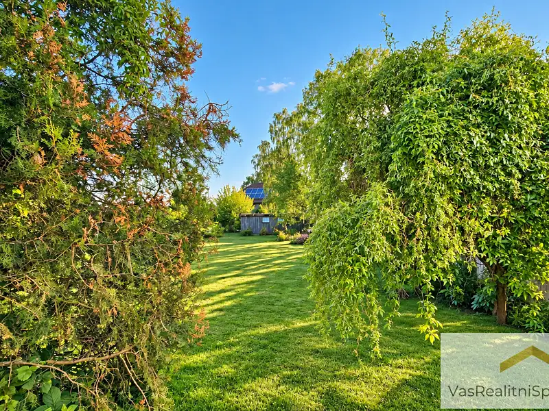 Prodej stavebního pozemku 645 m², Mukařov – náhled fotky 2