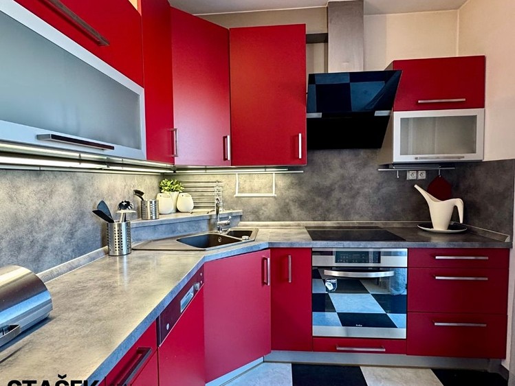 Wohnung 2+kk zur Miete, 87 m² (1 von 30)