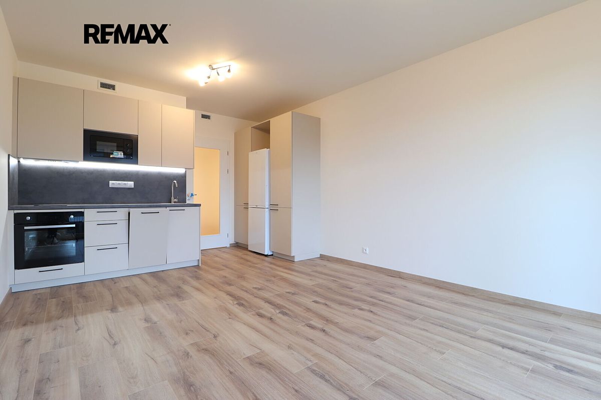 Pronájem bytu 1+kk 29 m²