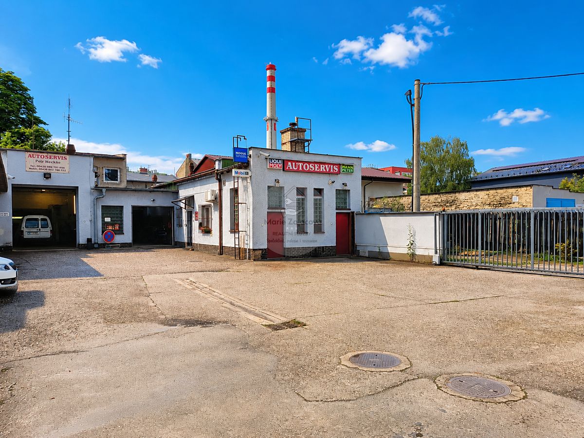 Prodej obchodního prostoru 648 m² – fotografie 2