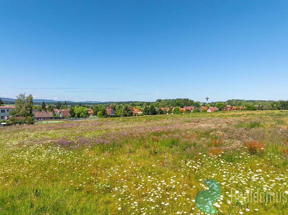 Prodej stavebního pozemku 1006 m²