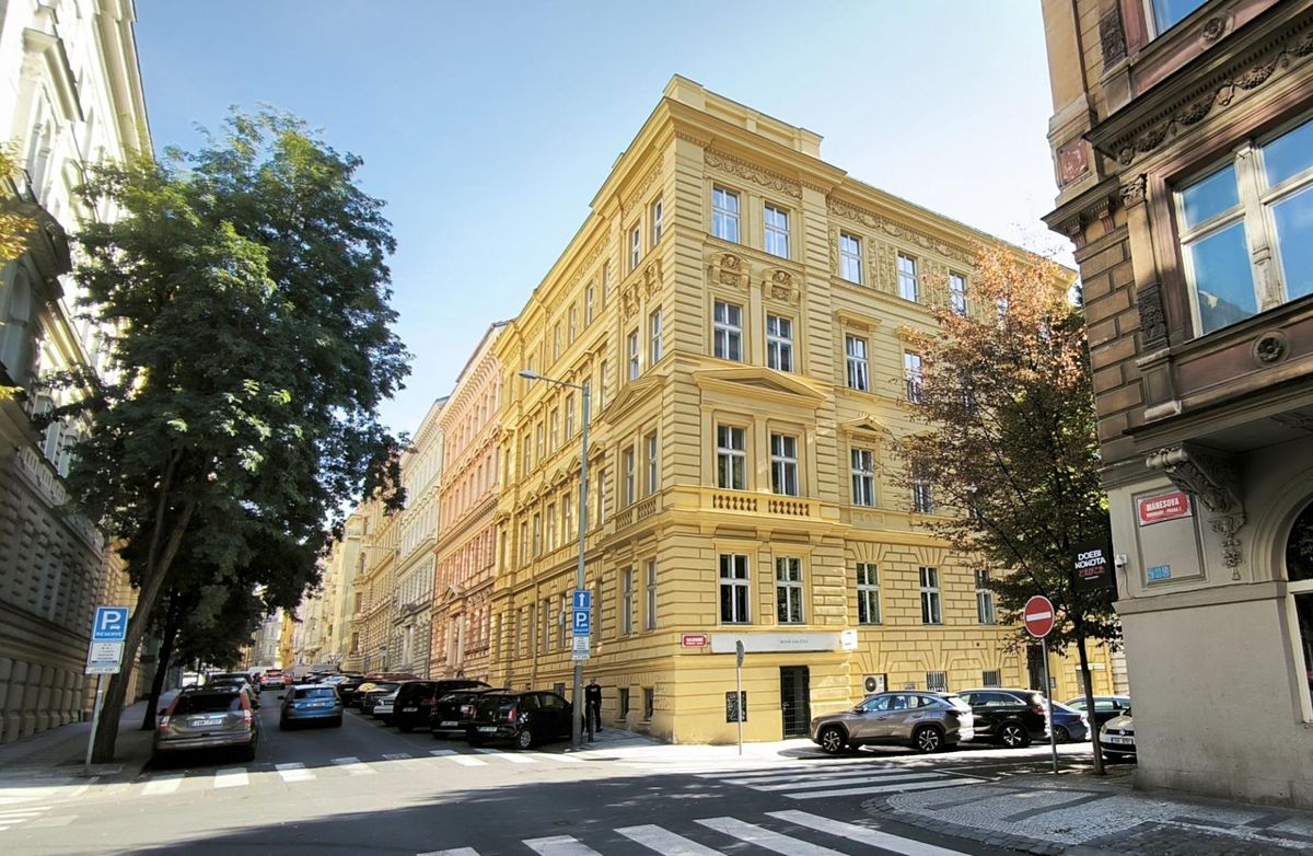 Pronájem bytu 3+kk 100 m²