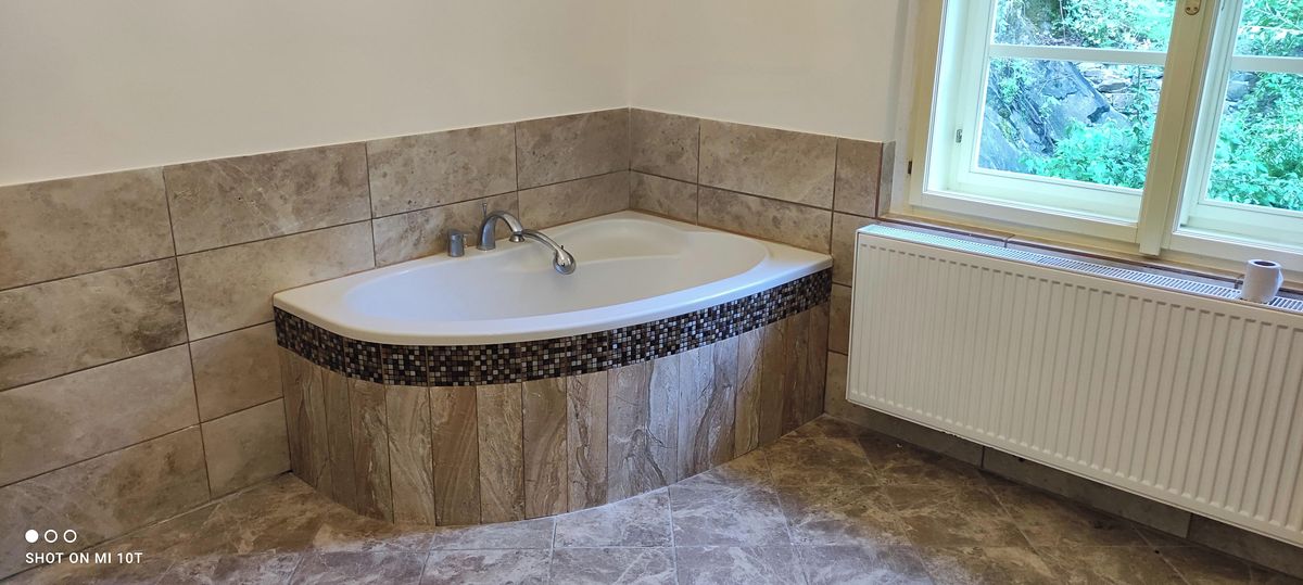 Prodej rodinného domu 205 m², pozemek 1500 m² – fotografie 4