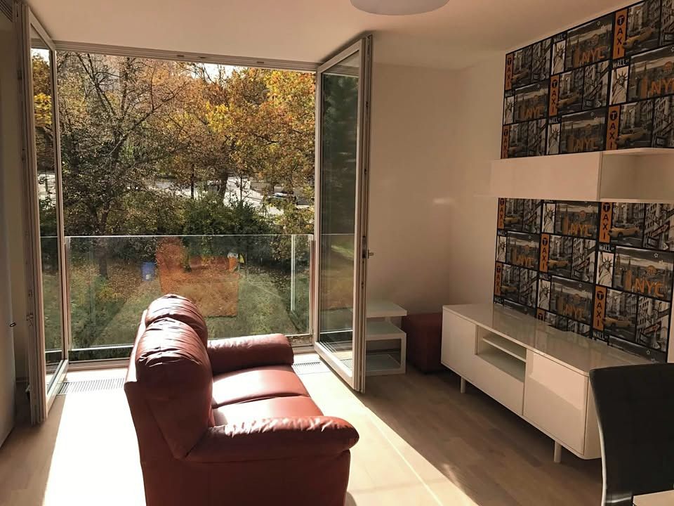 Pronájem bytu 1+kk 45 m² – fotografie 3