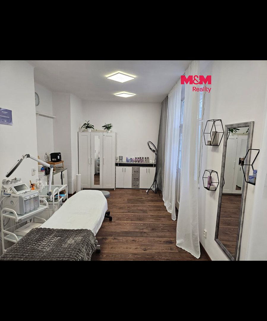 Pronájem obchodního prostoru 35 m²