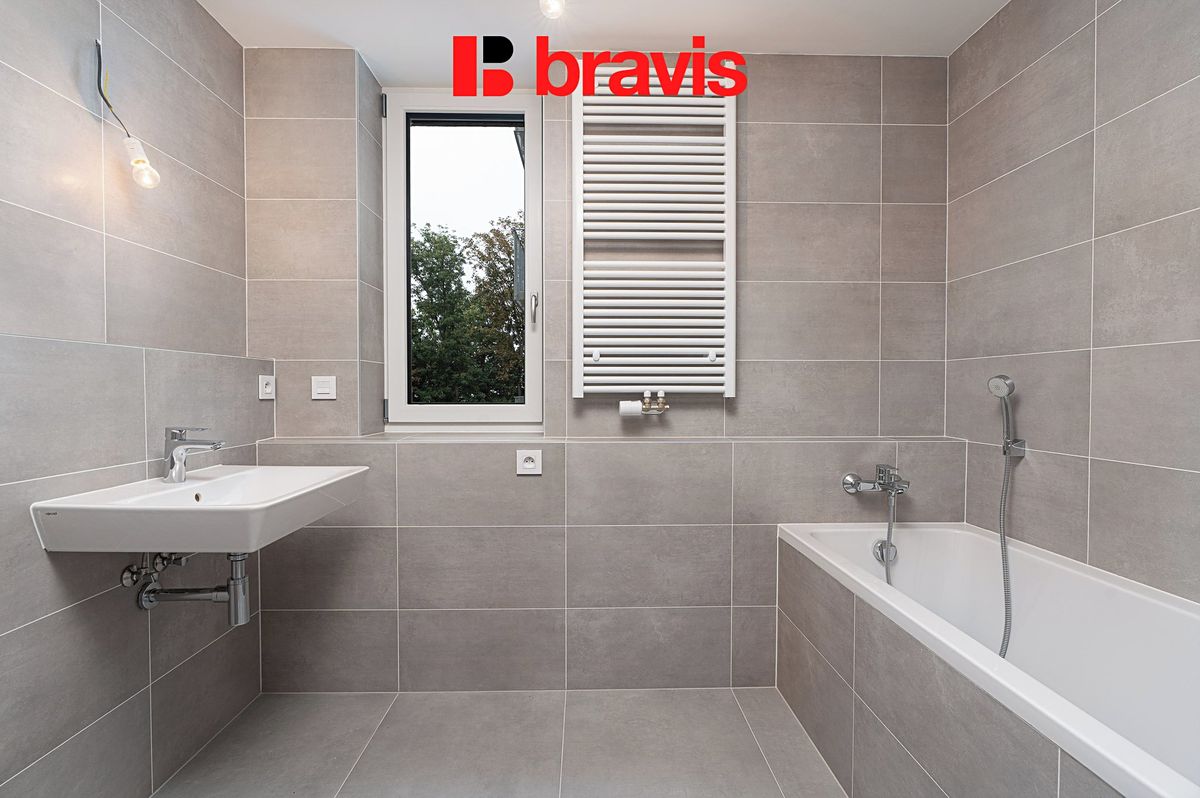Pronájem bytu 2+kk 58 m² – fotografie 4
