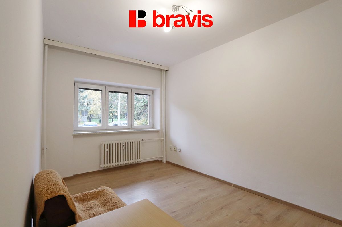 Pronájem bytu 1+1 32 m² – fotografie 2