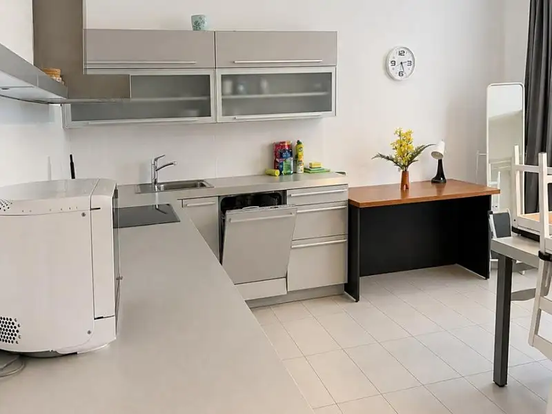 Pronájem bytu 3+kk 73 m², Praha – náhled fotky 1