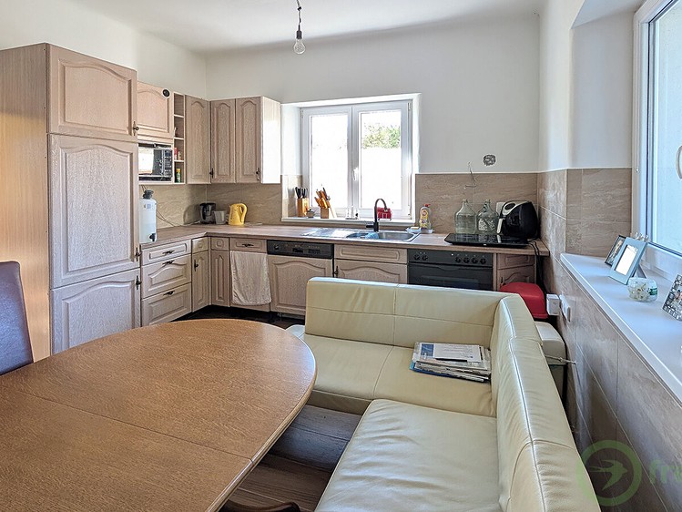 Haus zum Kauf, 216 m² (2 von 35)