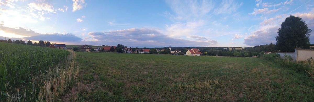 Prodej stavebního pozemku 4639 m² – fotografie 2