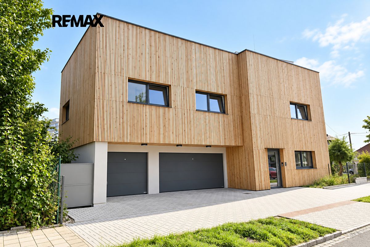 Pronájem kanceláře 110 m²