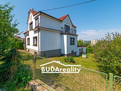 Prodej rodinného domu 249 m², pozemek 663 m²