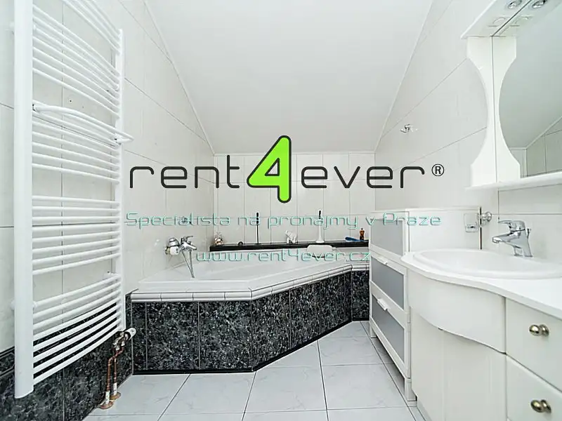 Pronájem bytu 3+1 82 m², Praha – náhled fotky 2