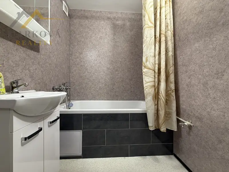 Pronájem bytu 3+1 67 m², Týn nad Vltavou – náhled fotky 2