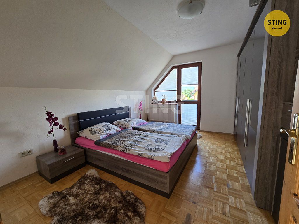 Pronájem rodinného domu 170 m², pozemek 878 m² – fotografie 5