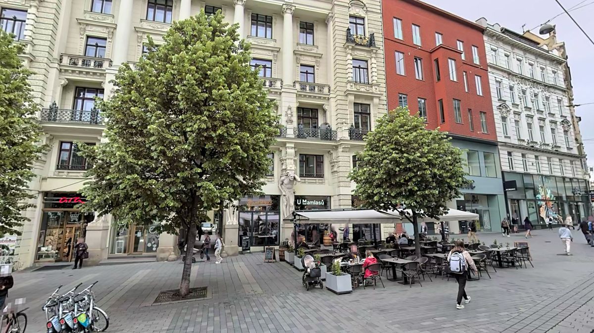Pronájem kanceláře 580 m²