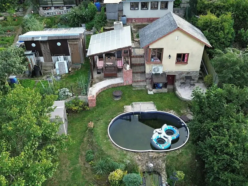 Prodej chaty 50 m², pozemek 450 m², Chvaletice – náhled fotky 3