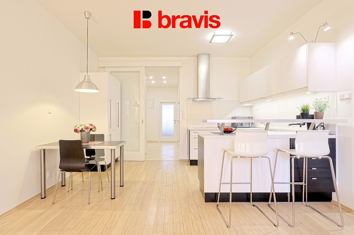 Pronájem bytu 2+kk 60 m² – fotografie 4