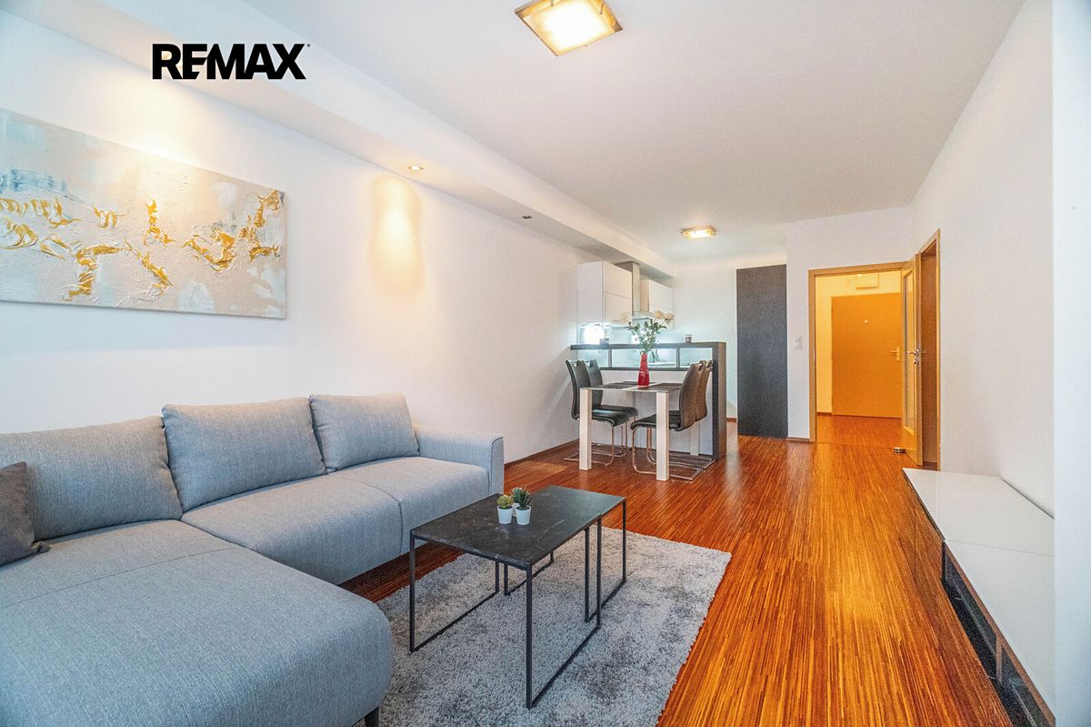 Pronájem bytu 2+kk 56 m²