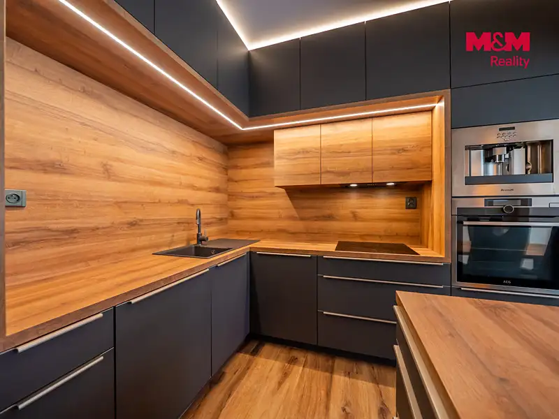 Prodej rodinného domu 170 m², pozemek 1928 m², Blansko – náhled fotky 2