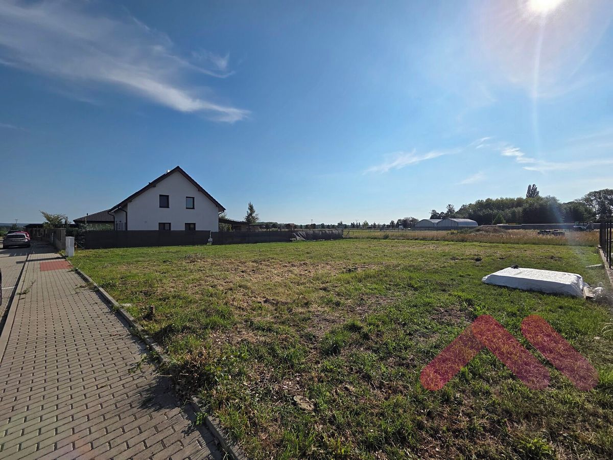 Prodej stavebního pozemku 839 m², Záryby – fotka 1 z 3