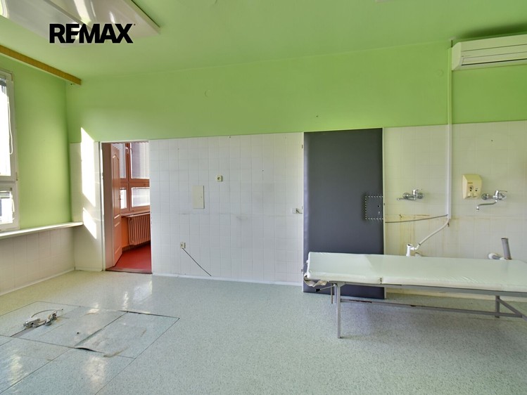 Комерційне приміщення в оренду, 35 м² (15 з 25)