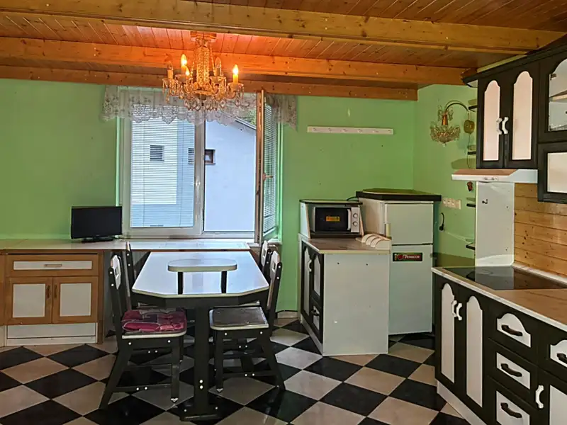 Prodej rodinného domu 123 m², pozemek 379 m², Náchod – náhled fotky 2