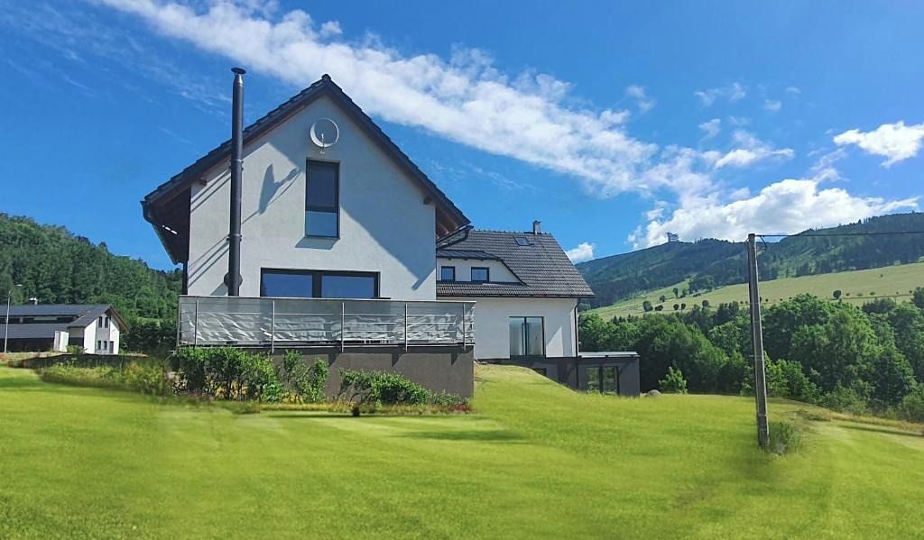 Pronájem rodinného domu 80 m², pozemek 86 m²