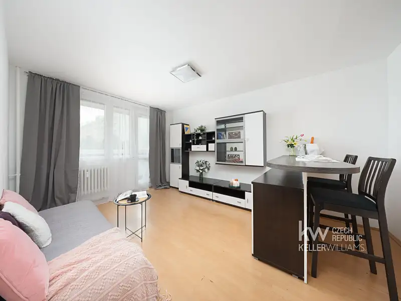 Prodej bytu 3+kk 55 m², Praha – náhled fotky 1