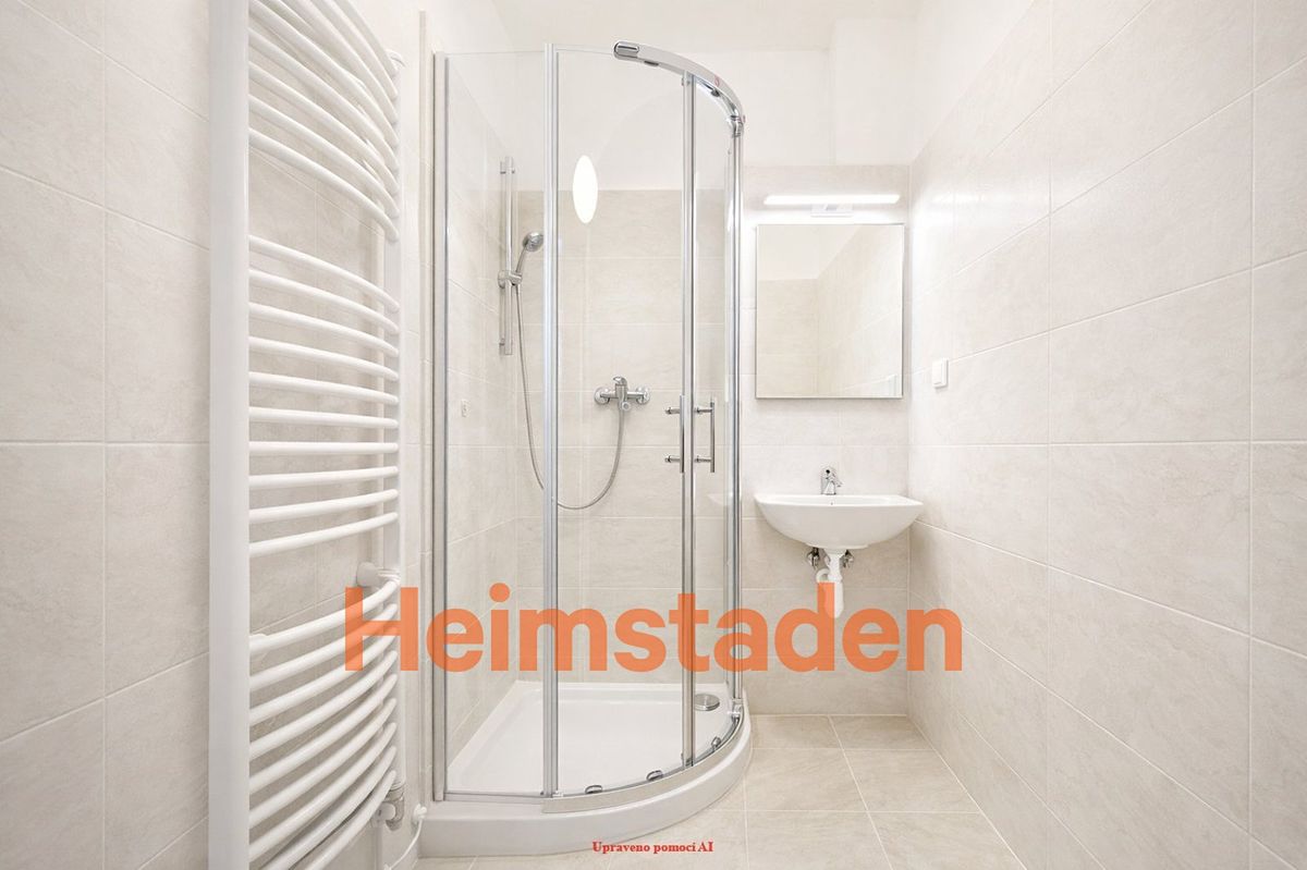 Pronájem bytu 2+kk 68 m² – fotografie 4