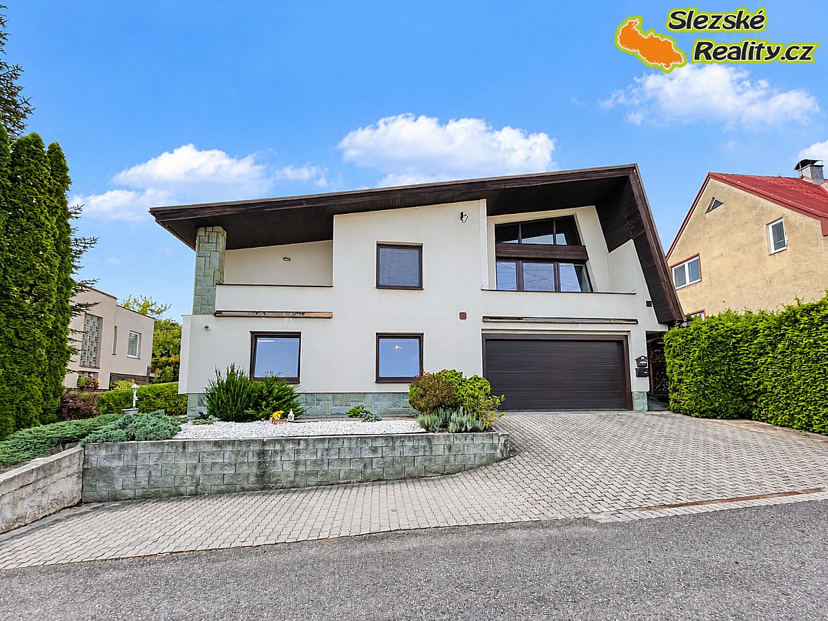 Prodej rodinného domu 200 m², pozemek 983 m² – fotografie 5