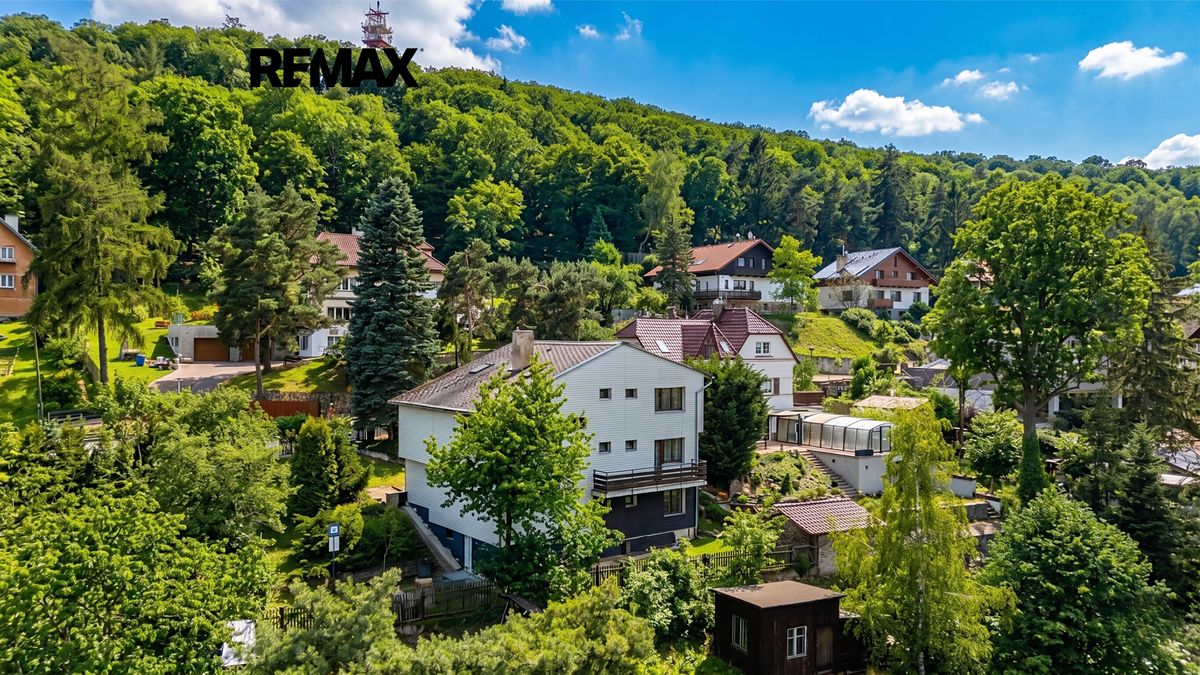 Prodej rodinného domu 290 m², pozemek 456 m²