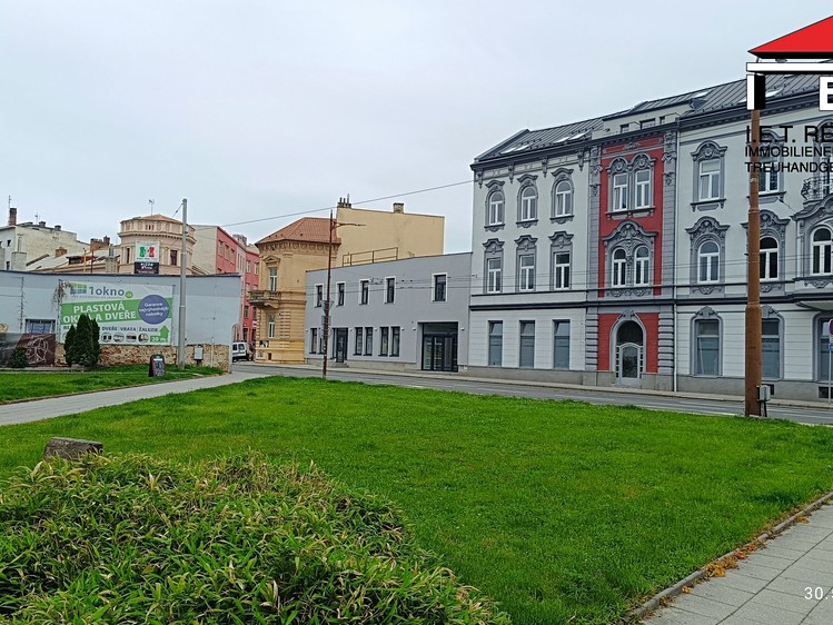 Pronájem komerčního prostoru, 94 m² (14 z 20)