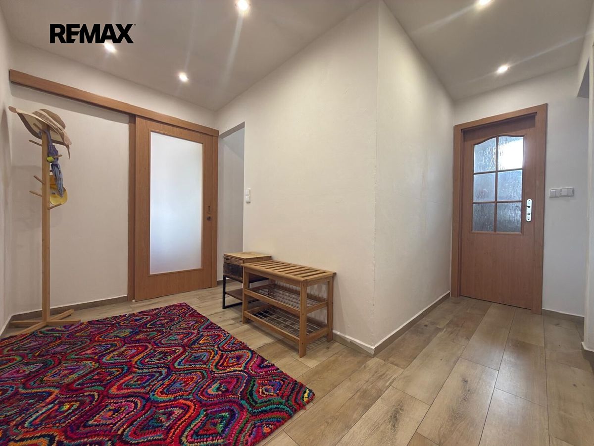 Pronájem bytu 3+1 76 m² – fotografie 2
