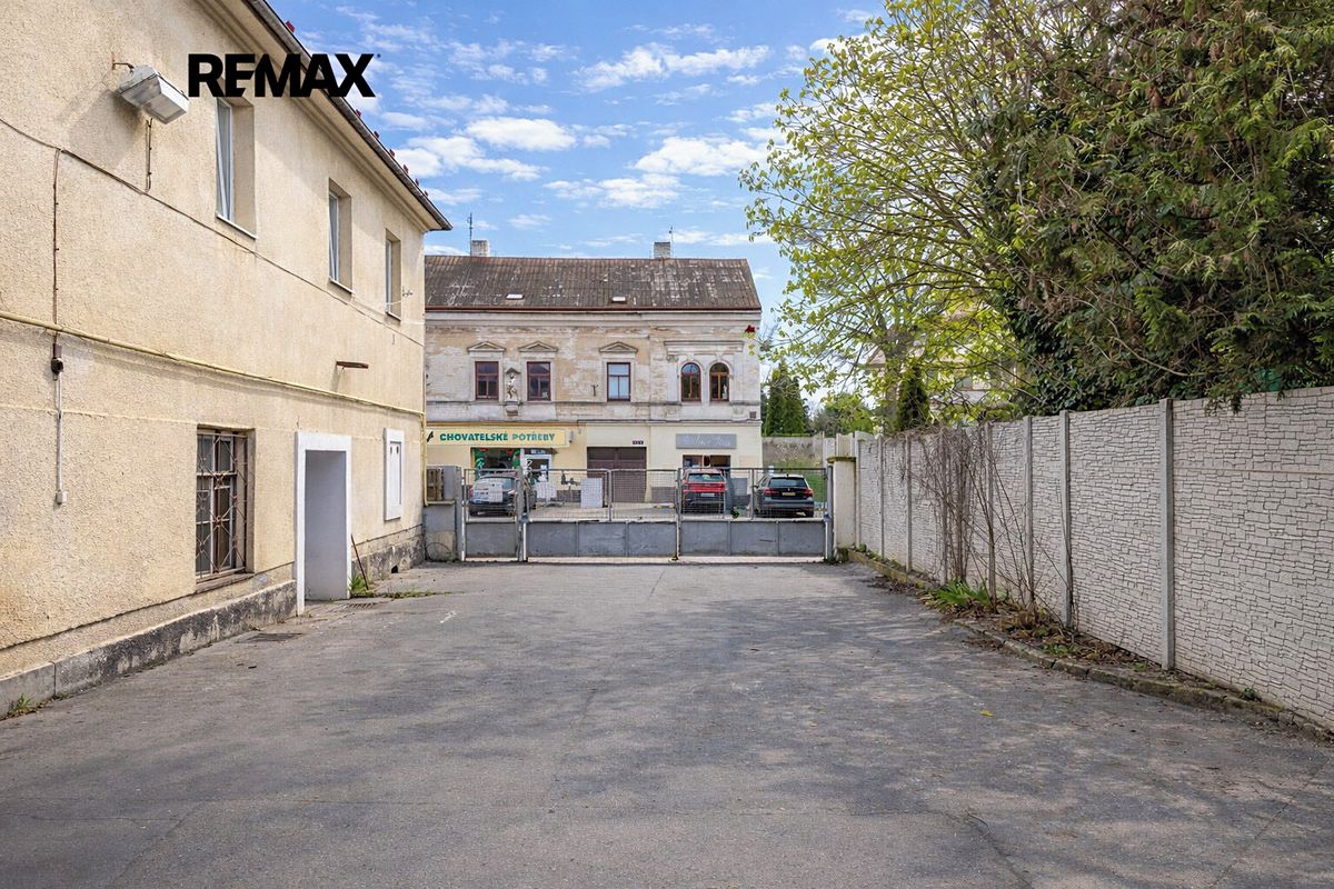 Pronájem skladového prostoru 1270 m² – fotografie 3