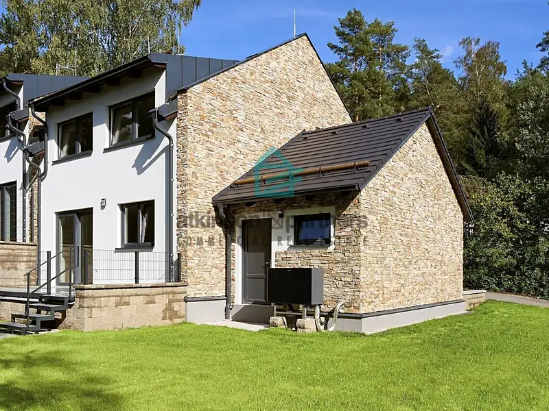 Prodej rodinného domu 115 m², pozemek 259 m², Horní Planá – náhled fotky 1