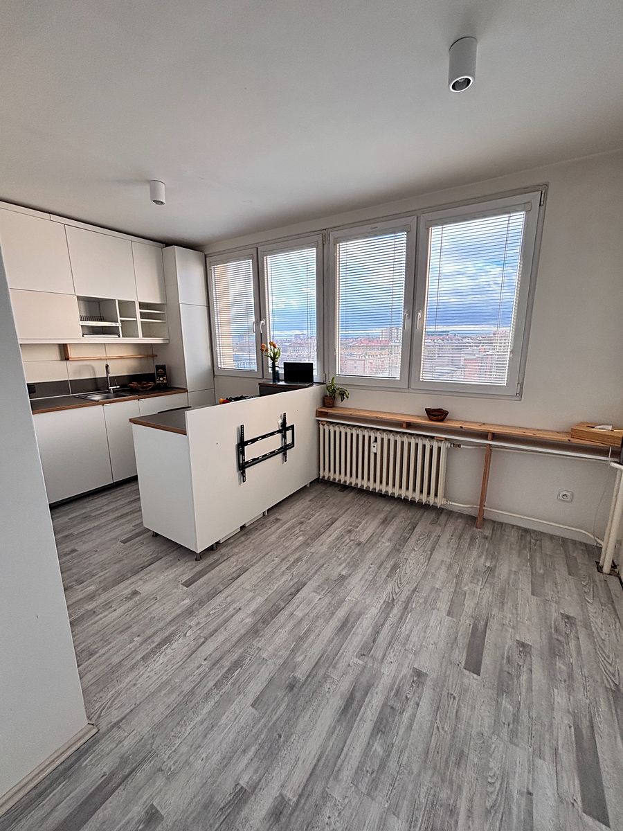 Pronájem bytu 2+kk 37 m² – fotografie 4