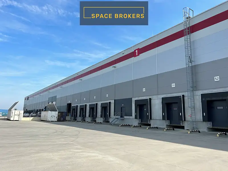 Pronájem skladového prostoru 1500 m², Zeleneč – náhled fotky 3