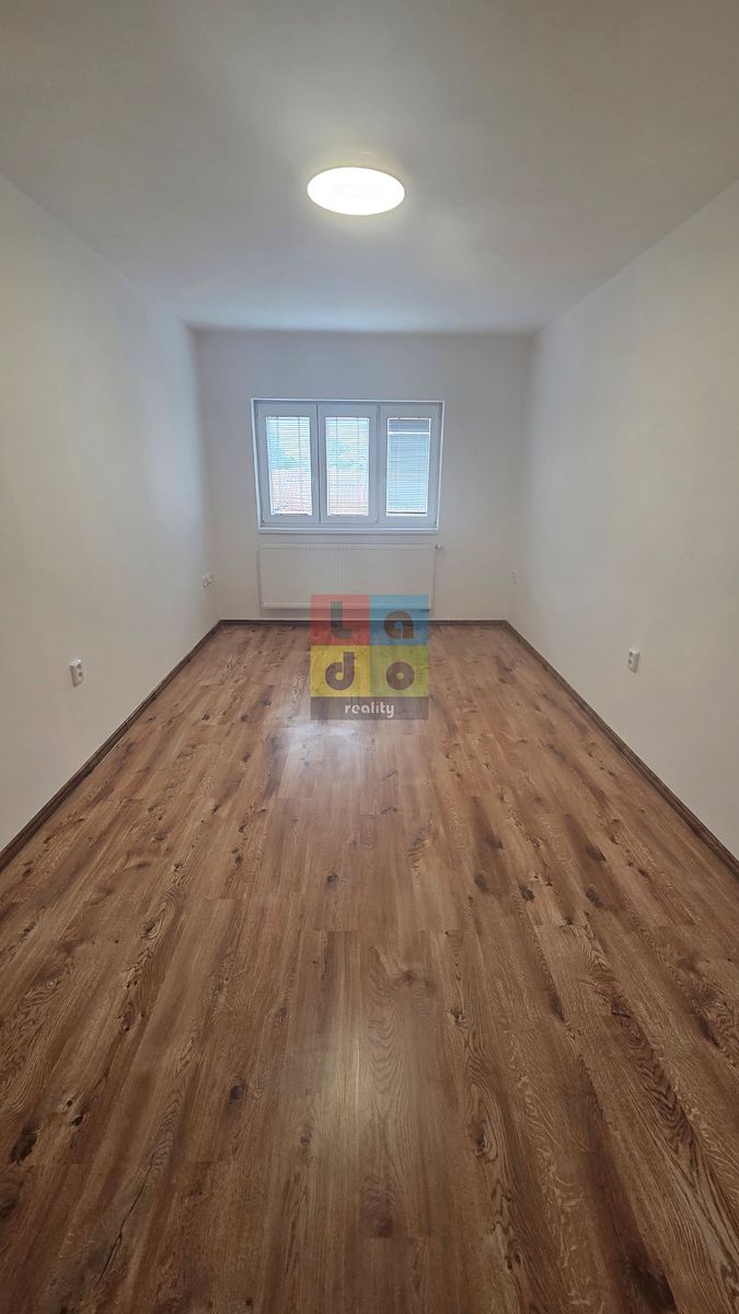 Pronájem bytu 3+kk 68 m² – fotografie 3