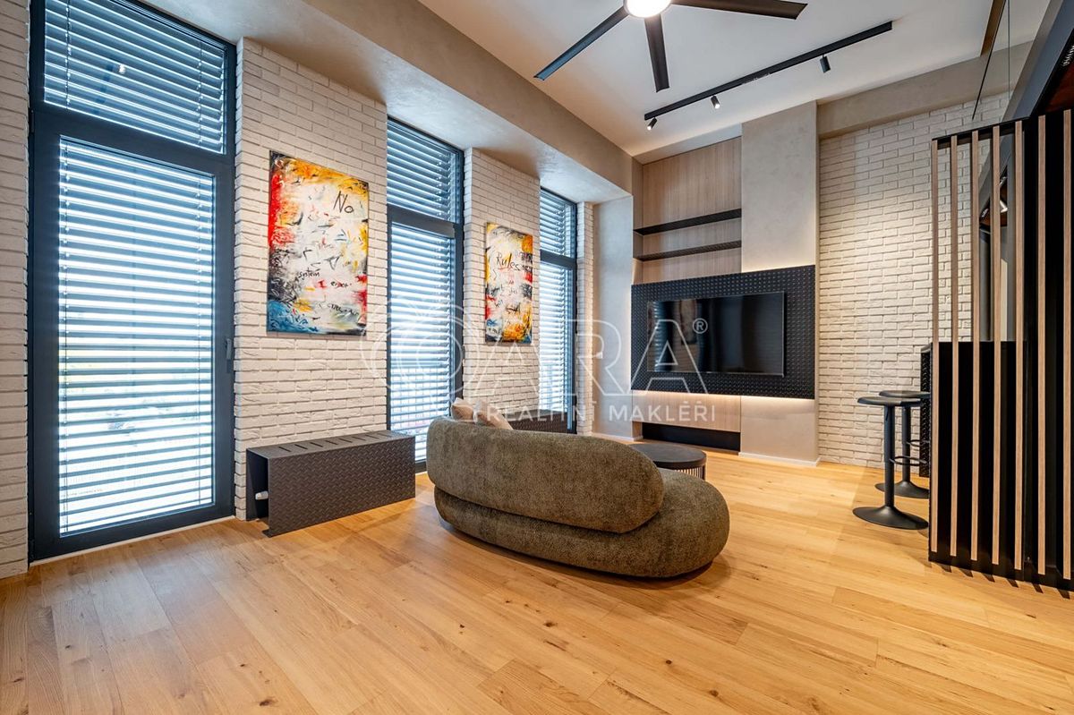Pronájem bytu 1+kk 53 m²