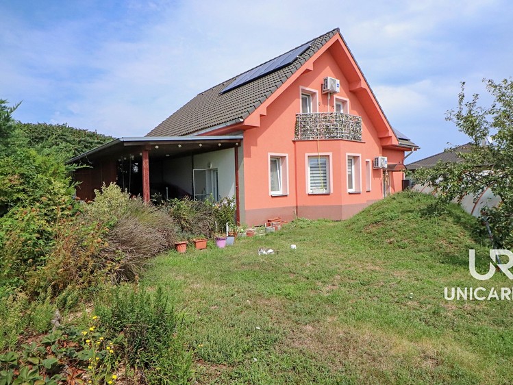 Prodej domu, 233 m² (29 z 48)