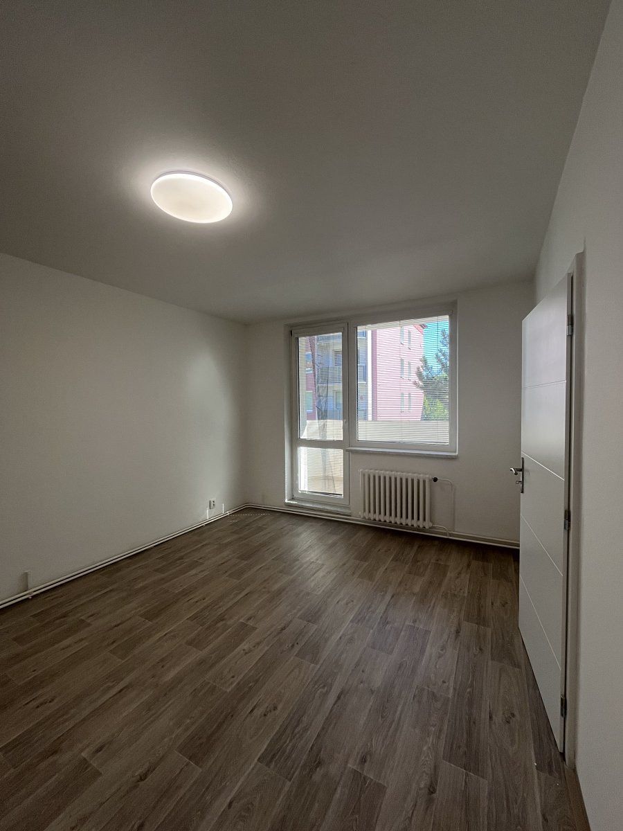 Pronájem bytu 3+1 72 m² – fotografie 3