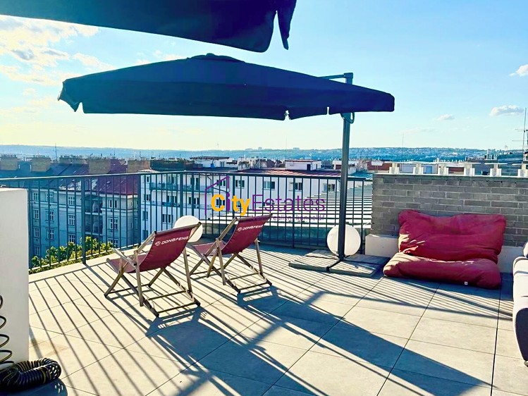 Квартира 2+1 на продаж, 110 м² (26 з 28)