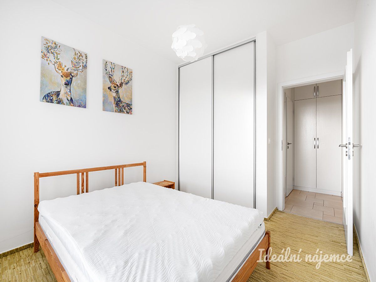 Pronájem bytu 2+kk 52 m² – fotografie 3